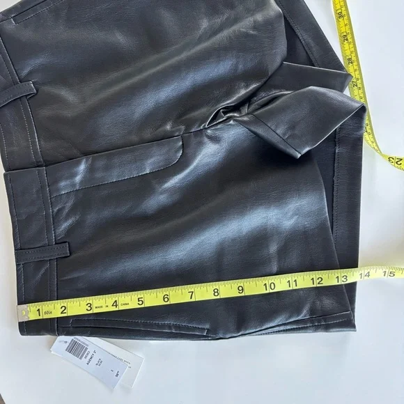 NWT Babaton Black Vegan Leather Agency 3" Mini Short, Size 0 - Picture 8 of 10